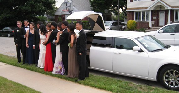 prom limos nyc